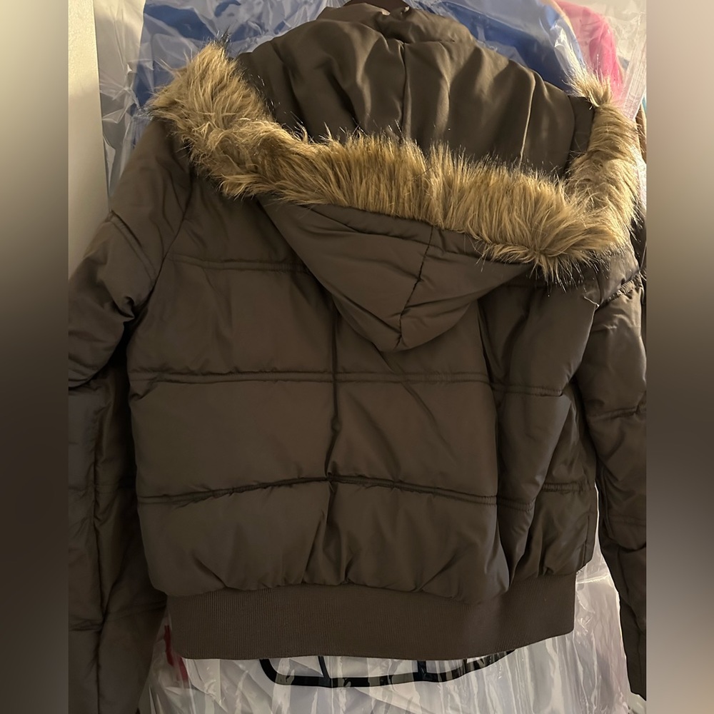 Short brown jacket - Picture 2 of 2